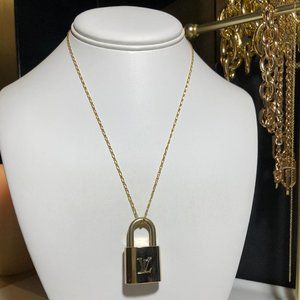 Louis Vuitton Necklace Oval Chain SOLD